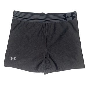 Grey Under Armour Shorts Spandex Shorts - size small